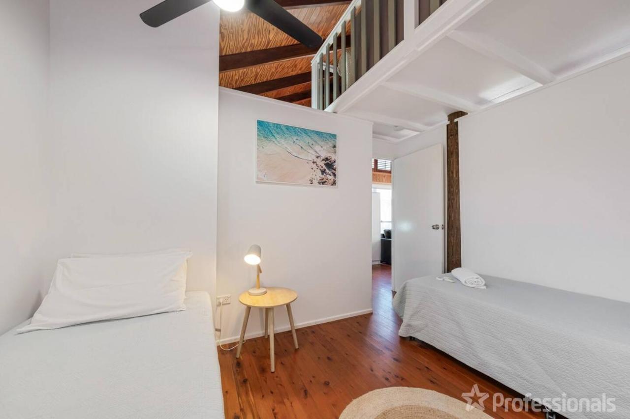 Beachfront House Holiday home *