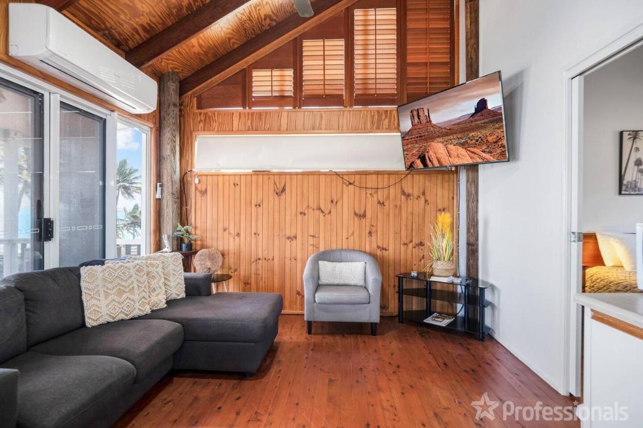 Beachfront House * Zilzie
